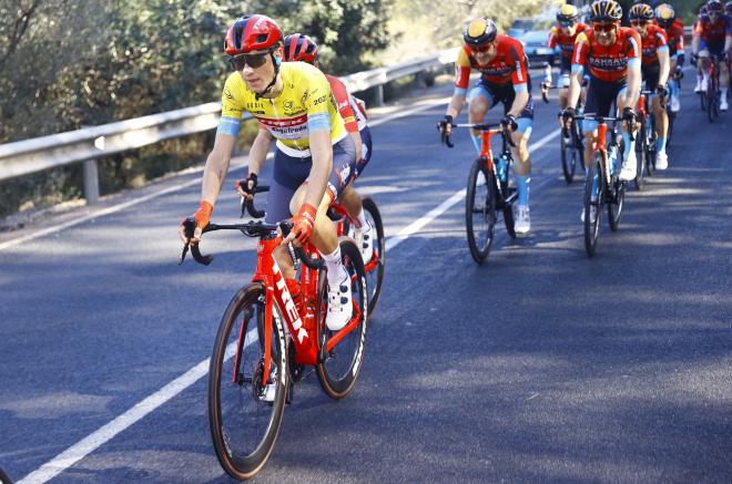 Tao Geoghegan Hart gana la etapa reina, Ciccone mantiene el amarillo (Foto: Sprint Cycling Agency)