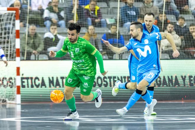 Un lance del UMA Antequera-Movistar Inter de la Copa de España.