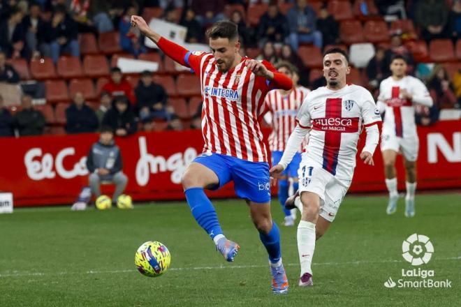 Pol Valentín en el Sporting-Huesca (Foto: LaLiga).