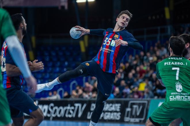 Domen Makuc, en un partido con el FC Barcelona (Foto: @FCBhandbol).