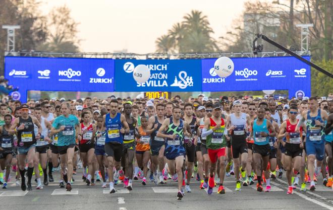 La salida del Zúrich Maratón 2022 (Foto: Juan José Úbeda)