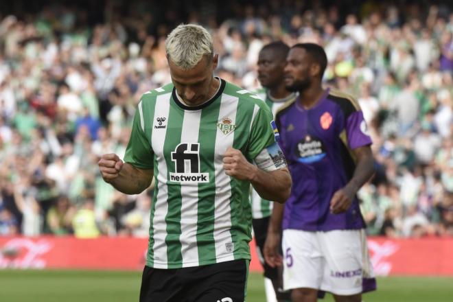 Canales celebra su gol en el Betis-Valladolid (Foto: Kiko Hurtado).