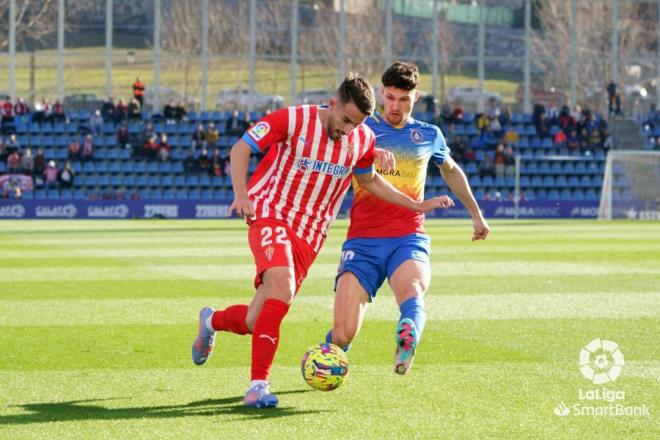 Pol Valentín, en el Andorra - Sporting (Foto: LaLiga).