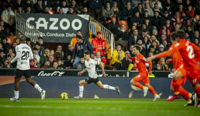 Almeida en el Valencia-Real Sociedad (Foto: VCF)