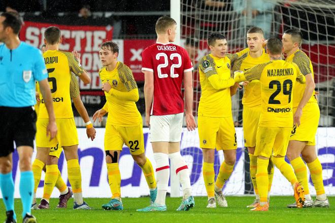 Dnipró-1 celebrando el 1-1 ante el AZ alkmaar (Foto: Cordon Press).