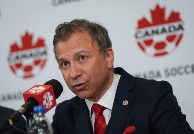 Nick Bontis expresidente de la federación de futbol de Canada (Foto: Cordon press).