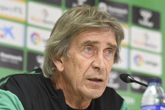 Manuel Pellegrini,en sala de prensa (Foto: Kiko Hurtado)