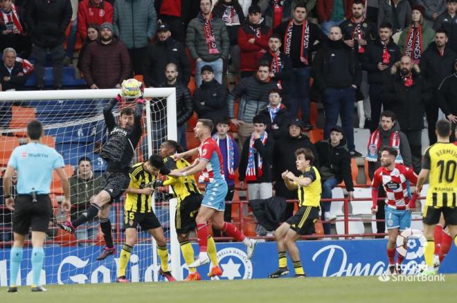 Cristian, durante el Lugo-Real Zaragoza (Foto: LaLiga).