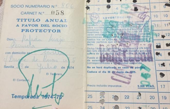 Primer carnet de socia de Rafaela Majó (Fotografía obtenida del archivo del Betis)