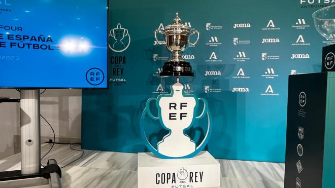 Trofeo de la Copa del Rey de fútbol sala.