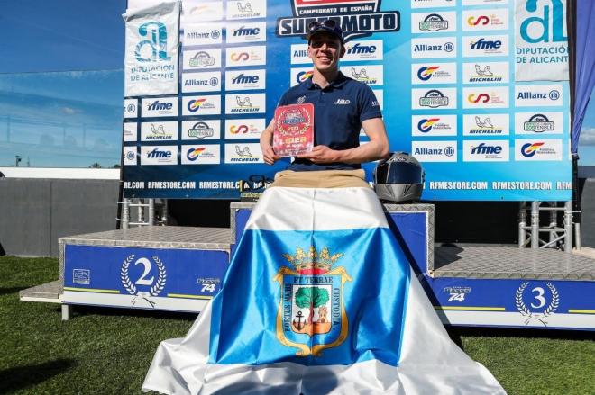 Primera victoria y placa de líder para Paquito Gómez en el Nacional de Supermoto.