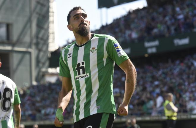 Borja Iglesias celebra su gol al Mallorca (Foto: Kiko Hurtado)