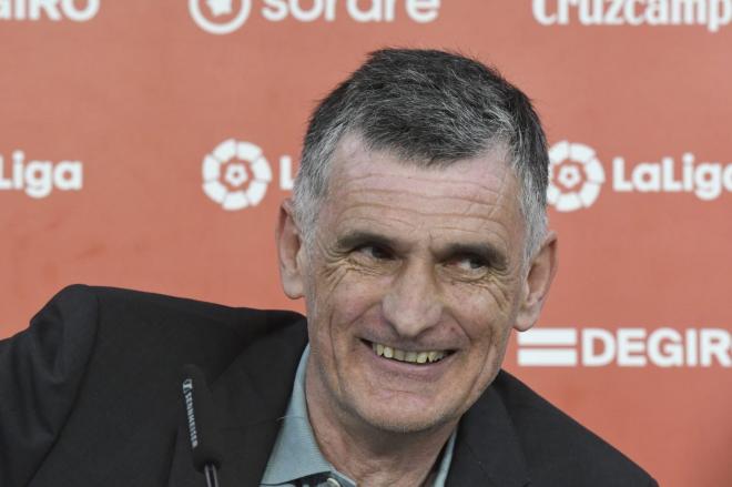 José Luis Mendilibar, entrenador del Sevilla FC (foto: Kiko Hurtado).