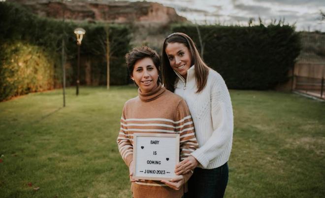 Carla Suárez y Olga García anunciando su embarazo