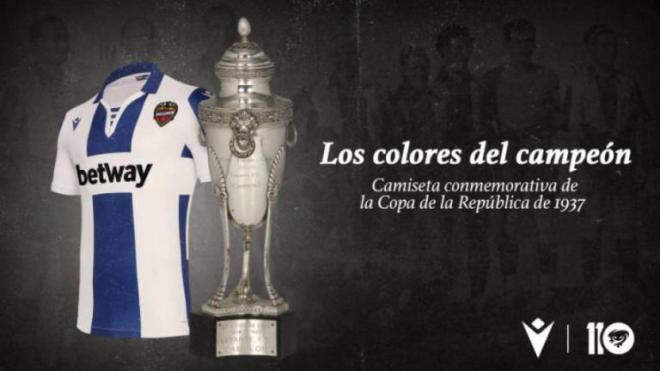 Camiseta del Levante en honor a los campeones de la Copa de la República.