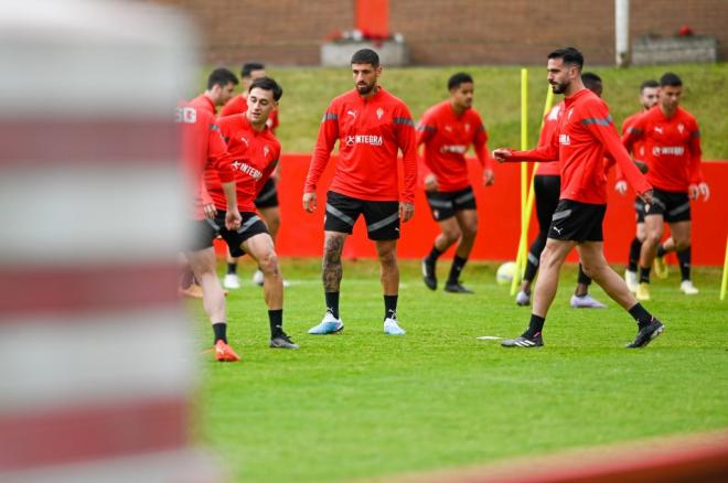 Entrenamiento del Real Sporting en Mareo (Foto: RSG).