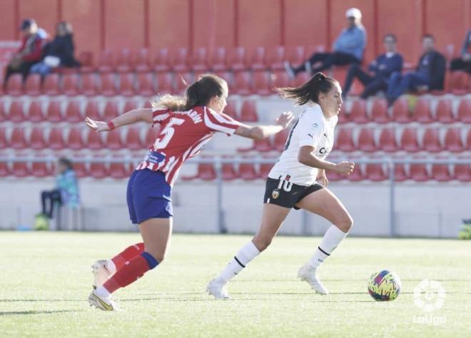 El VCF Femenino se la pega ante el Atlético de Madrid (Foto: LaLiga).