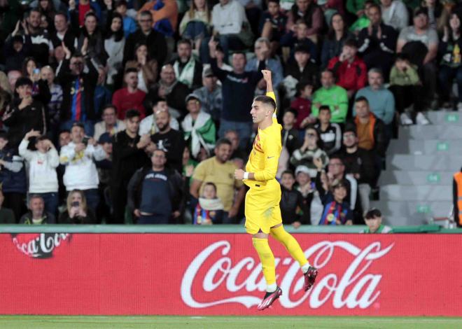 Ferran Torres celebra su gol en el Elche-Barcelona (Foto: FCB).