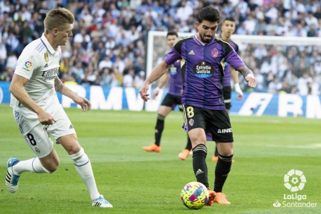 Monchu ante el Madrid en el Santiago Bernabéu. (Foto: LaLiga).