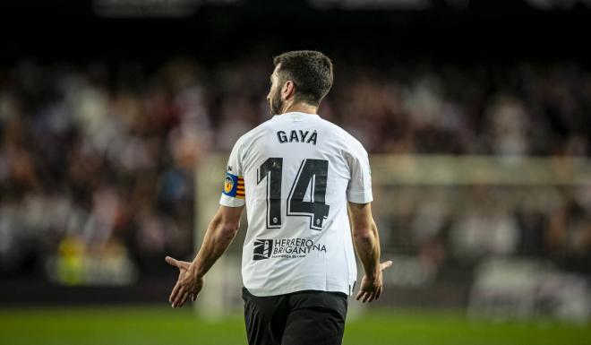 José Luis Gayà, durante el Valencia - Rayo.