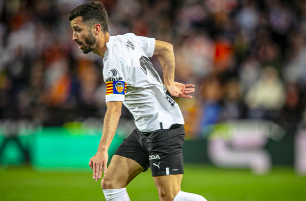 José Gayà, ante el Rayo (Foto: Valencia CF).