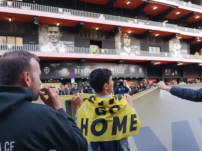 Protestas contra Peter Lim del 3 de abril.