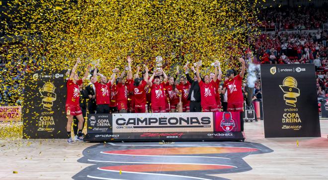 Casademont Zaragoza, campeón de la Copa de la Reina (Foto: Alberto Nevado/FEB).