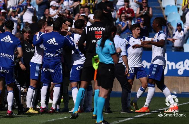 Celebración del gol de Fran Gámez en el Zaragoza - Granada (Foto: LaLiga).