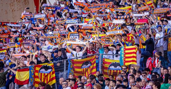 Afición del Valencia CF en Almería, ahora las entradas tendrán un precio unitario