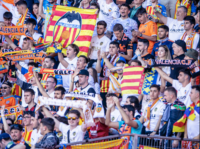 Afición del Valencia CF en Almería