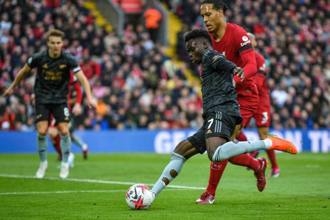 Bukayo Saka durante el Liverpool-Arsenal. Fuente: Cordon Press