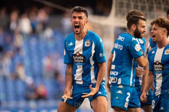 Alberto Quiles celebrando un gol (Foto: RCD)