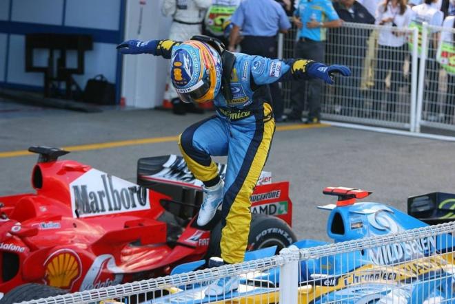 Fernando Alonso celebrando en el circuito de Suzuka (Foto: F1)
