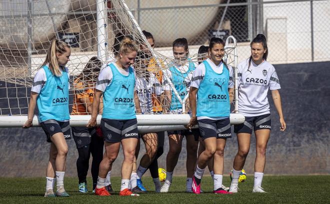 El VCF Femenino prepara mientras llegan las internacionales las últimas seis jornadas de la Liga F.
