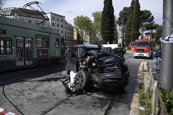 El coche de Ciro Immobile, tras su accidente (Foto: Cordon Press).