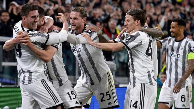 Los jugadores de la Juventus celebrando su gol ante el Sporting de Lisboa en la ida de los cuartos