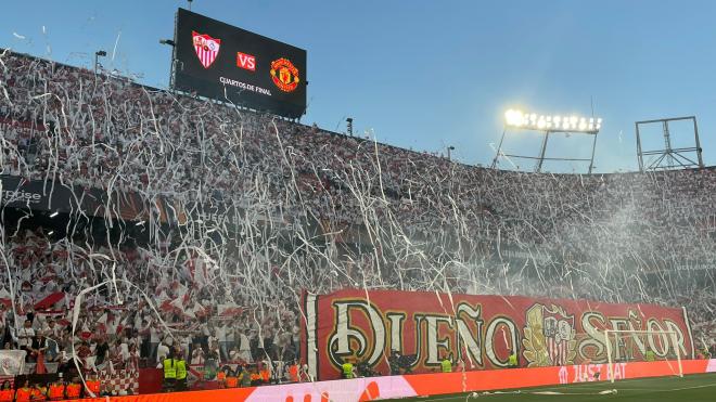 El ambiente del Sánchez-Pizjuán en el Sevilla-Manchester United.