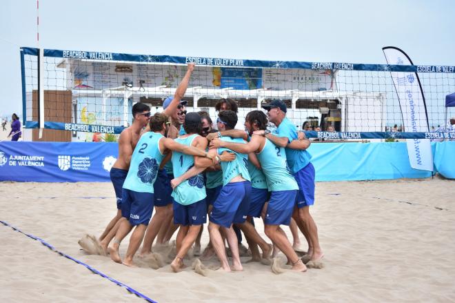 Histórico: El BeachBol La Malva se proclama campeón de la Liga Nacional de Vóley Playa