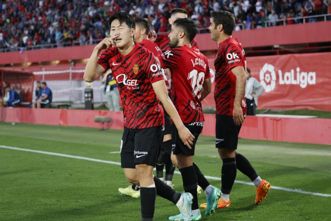 Kang In Lee celebra uno de los goles en el Mallorca-Getafe (FOTO: EFE).