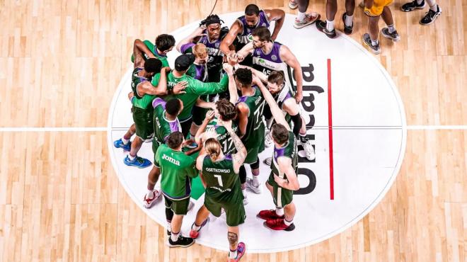 El Unicaja celebra un triunfo en la BCL. (Foto: Champions FIBA)