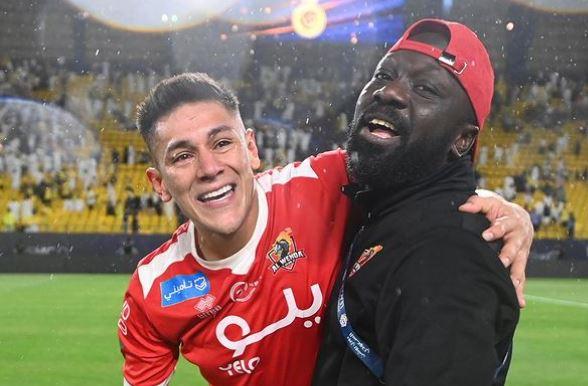 Duarte, emocionado tras clasificarse para la final de la Copa de Arabia con el Al-Wehda. (Foto: @alwehdaclub1)