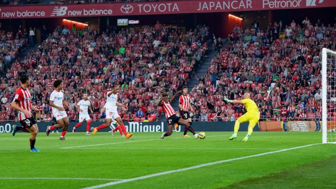 Gol anulado de Nico Williams ante el Sevilla en San Mamés (Foto: Athletic Club).