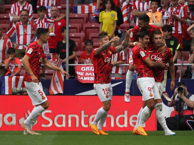 Los jugadores del Mallorca celebrando el gol marcado del Atlético de Madrid (Foto: Cordon Press).