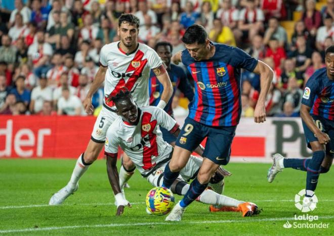 Robert Lewandowski, en su gol en el Barcelona-Rayo Vallecano (Foto: LaLiga).