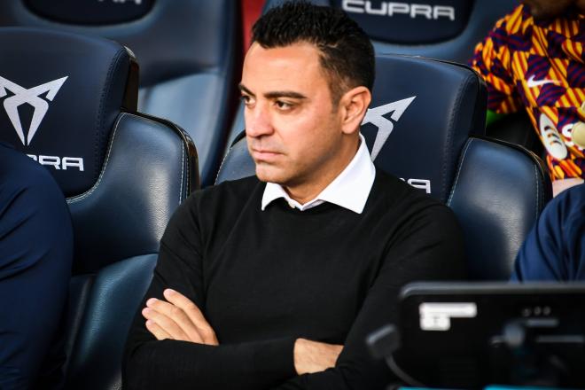 Xavi Hernández en los baquillos del FC Barcelona (Foto: Cordon Press).