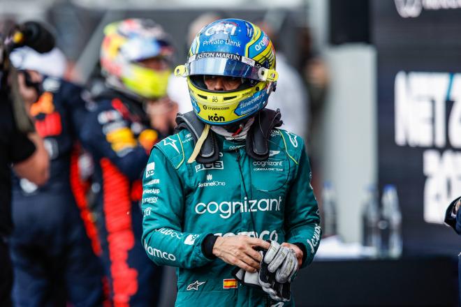 Fernando Alonso en el circuito de Baku (Foto: Cordon Press).