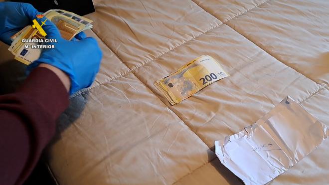 Dinero en efectivo de la 'Operación Moneybet' de amaño de partidos (Foto: Guardia Civil).
