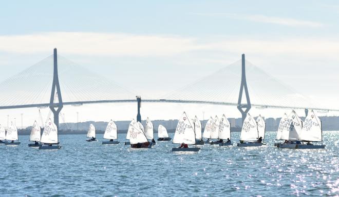 La bahía de Cádiz acoge este fin de semana el 32º Campeonato de Andalucía de Equipos de Clubes.