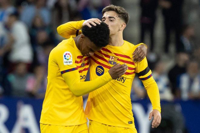 Balde celebra su gol con Gavi en el Espanyol-Barcelona (FOTO: Cordón Press).