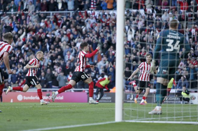 Trail Hume celebra el gol del Sunderland ante el Luton. Fuente: Cordon Press